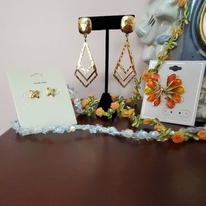 Set of 3 prs Earrings pierced